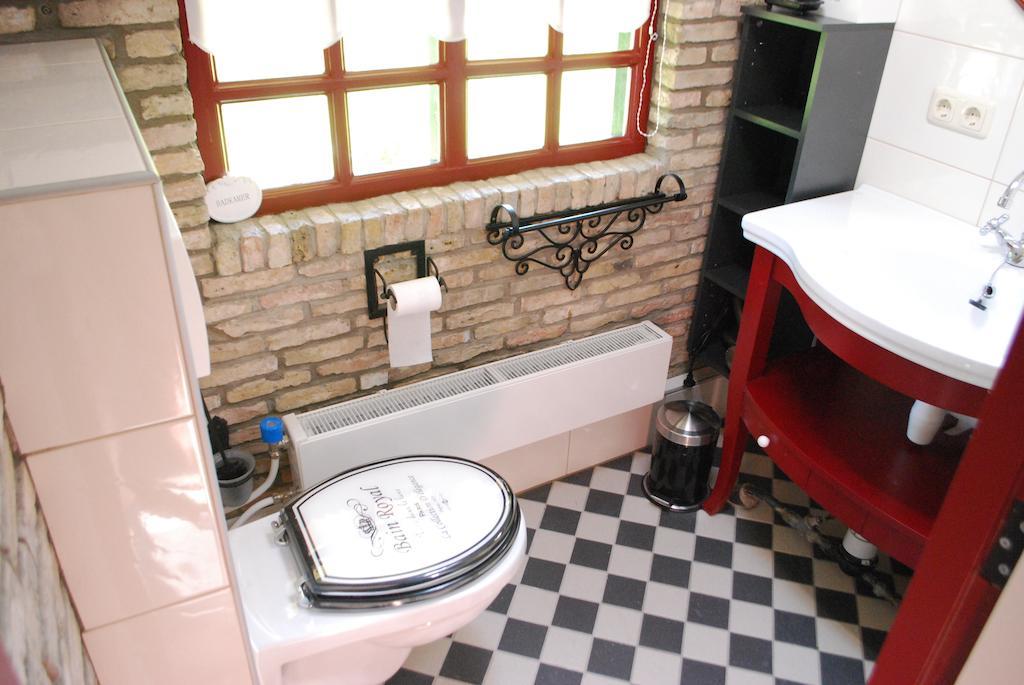 Vakantiehuis "It Koaihus" Jistrum Habitación foto